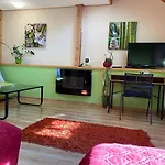 Hradby 4*