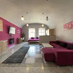 Hradby 4*