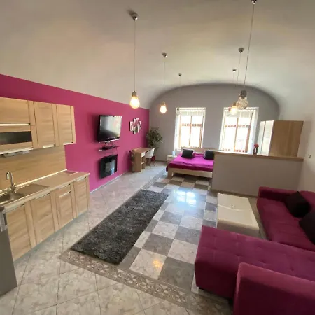 Hradby 4*