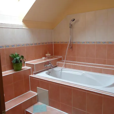 Hradby 3*